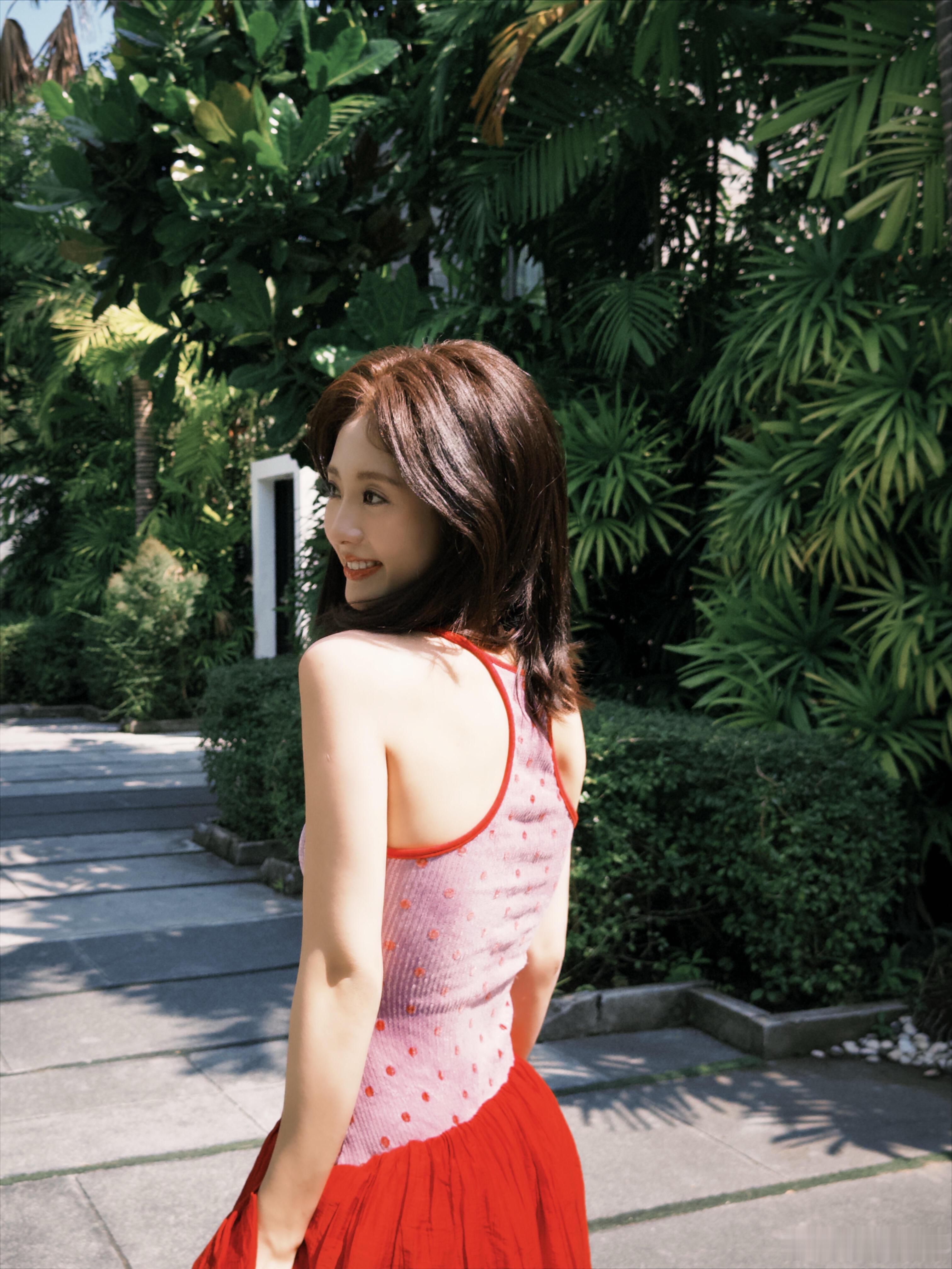 邢菲海岛红造型🏝️❤️