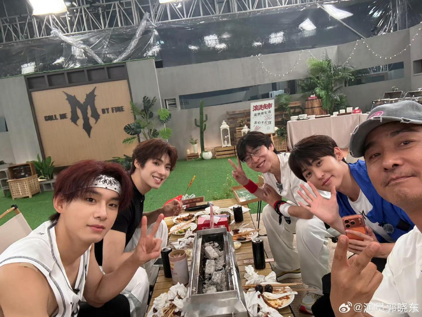 #披荆斩棘#暖心五人组期待三公大放异彩一直在一直爱❤️怎么办现在就已经开始期待三公舞台了饱饱们，氛围