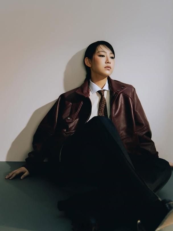 【On.cc】炎明熹中性打扮型爆　陳煒激讚Handsome樂壇小天后炎明熹（Gi