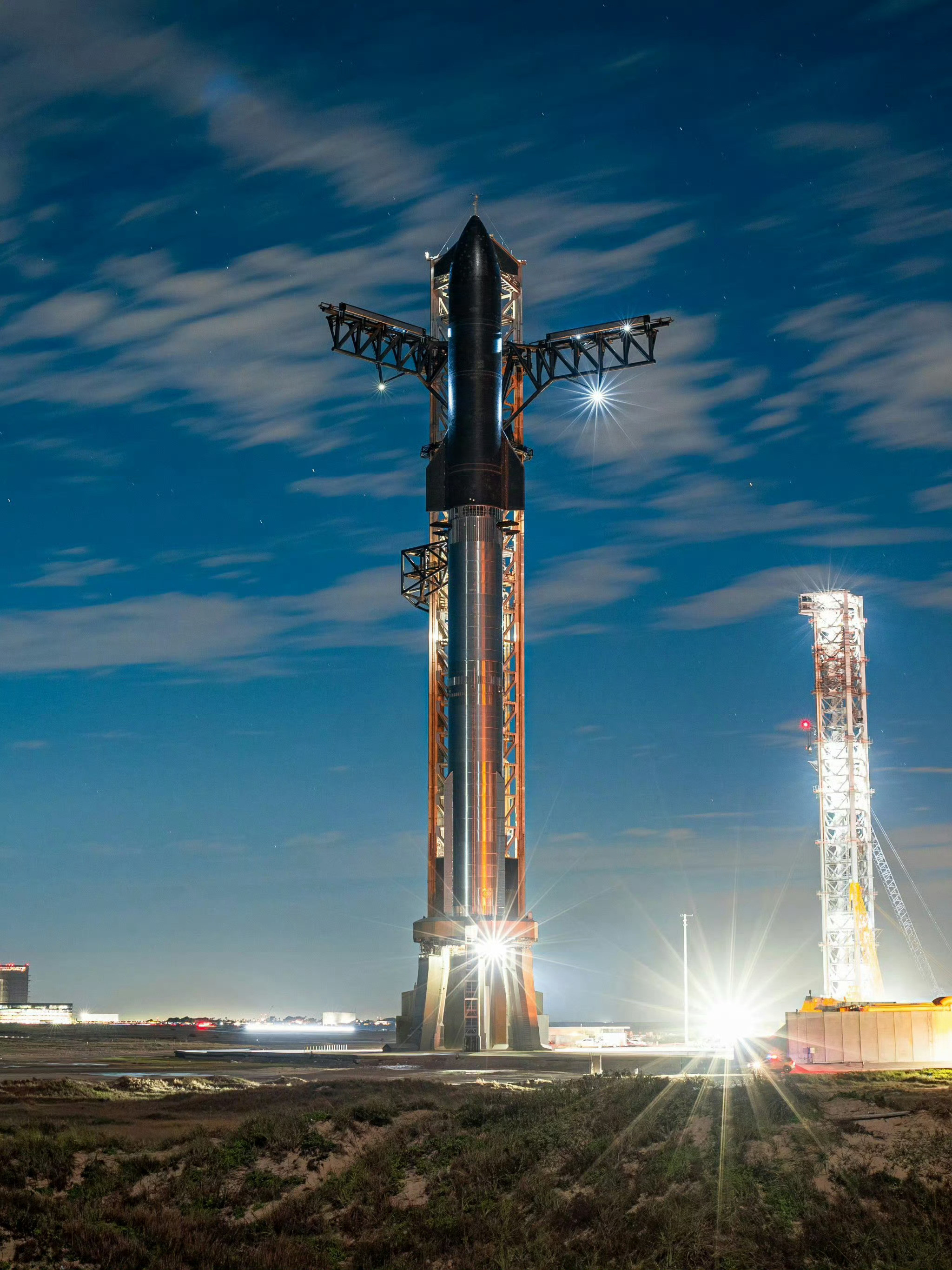 SpaceX上市，估值1.77万亿美元，美股市值第七马斯克个人净资产突破1.1万