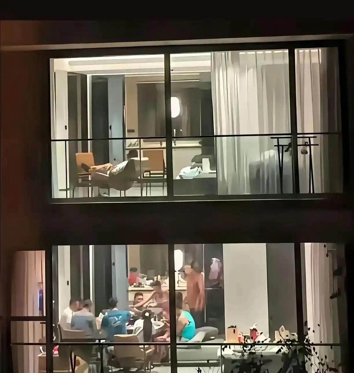 生活中你是羡慕楼上还是楼下的呢？