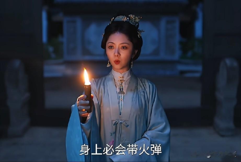 许兰香和杜翠雀对峙的生死关头时，为什么府里丫鬟家丁没有一个出来帮忙的？让许兰香一