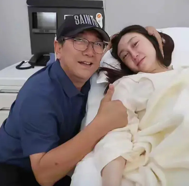 水亦诗看得挺开的，自己家境好，父亲是水均益，但是也不一定要上嫁。不少女孩子，觉得