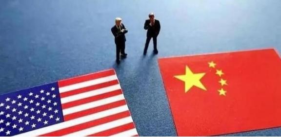 中美之间，已经没有回头路了。美国手里的绳子，已经勒住中国经济的咽喉；而中国手里的