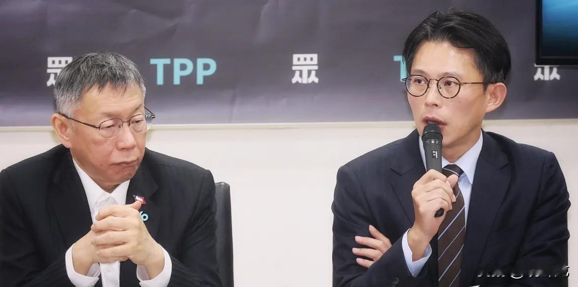 柯文哲新身份是“治理学院院长”，可恶的是民众党非要在这前面加上“国家”二字，令人