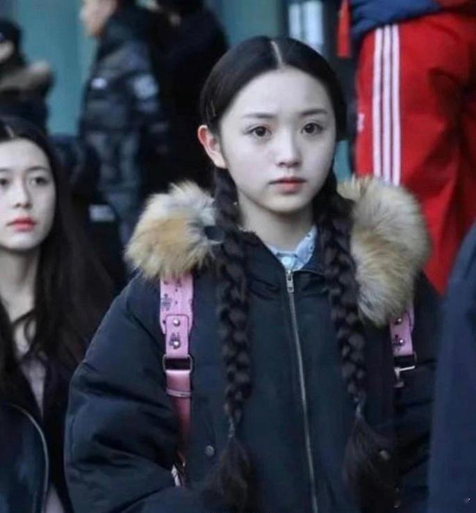 艺考时期的田曦薇，和现在对比变化真大红气果然能养人