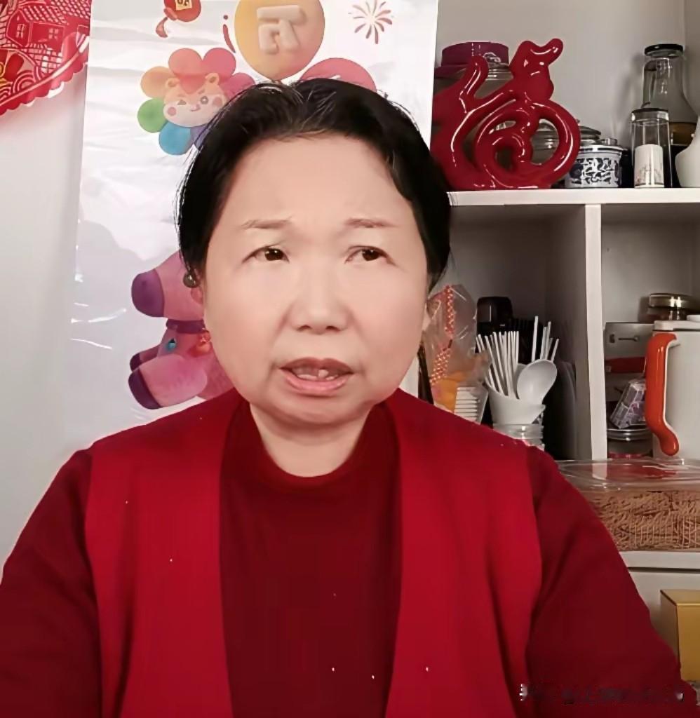 古人云：“相由心生，境随心转。”眼睛，作为心灵的窗户，真实地映照出了一个人的内在