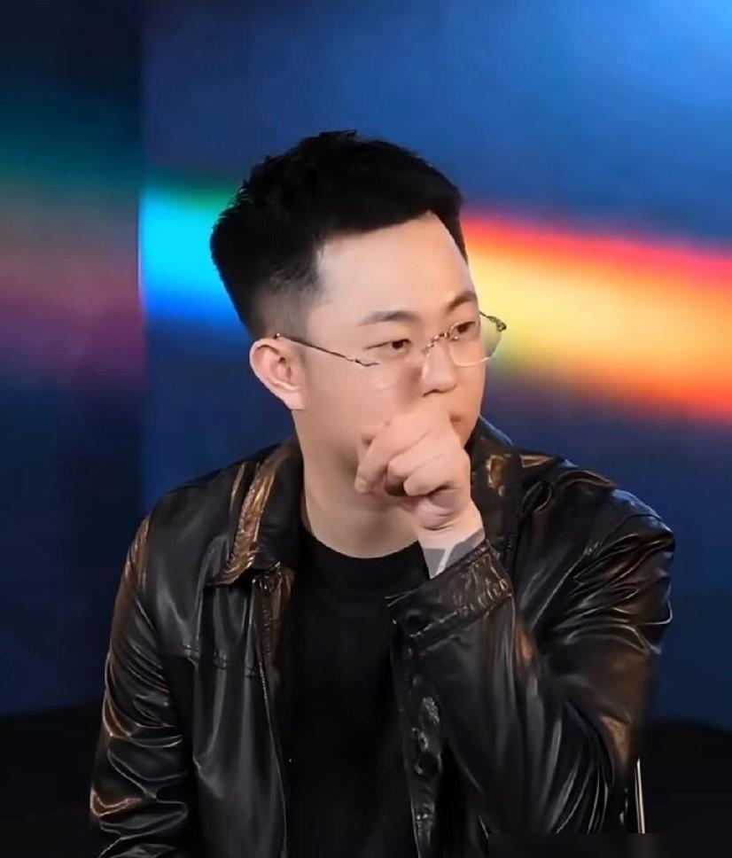 巴扎黑同框蛋蛋卖货引老粉围攻，24小时冲到2.3亿，辛巴会接招吗说实话，巴扎
