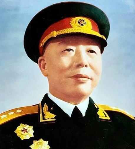 1948年，宋时轮乘坐的吉普车不小心闯进敌方营地，被一百多支枪口团团围住。国民党