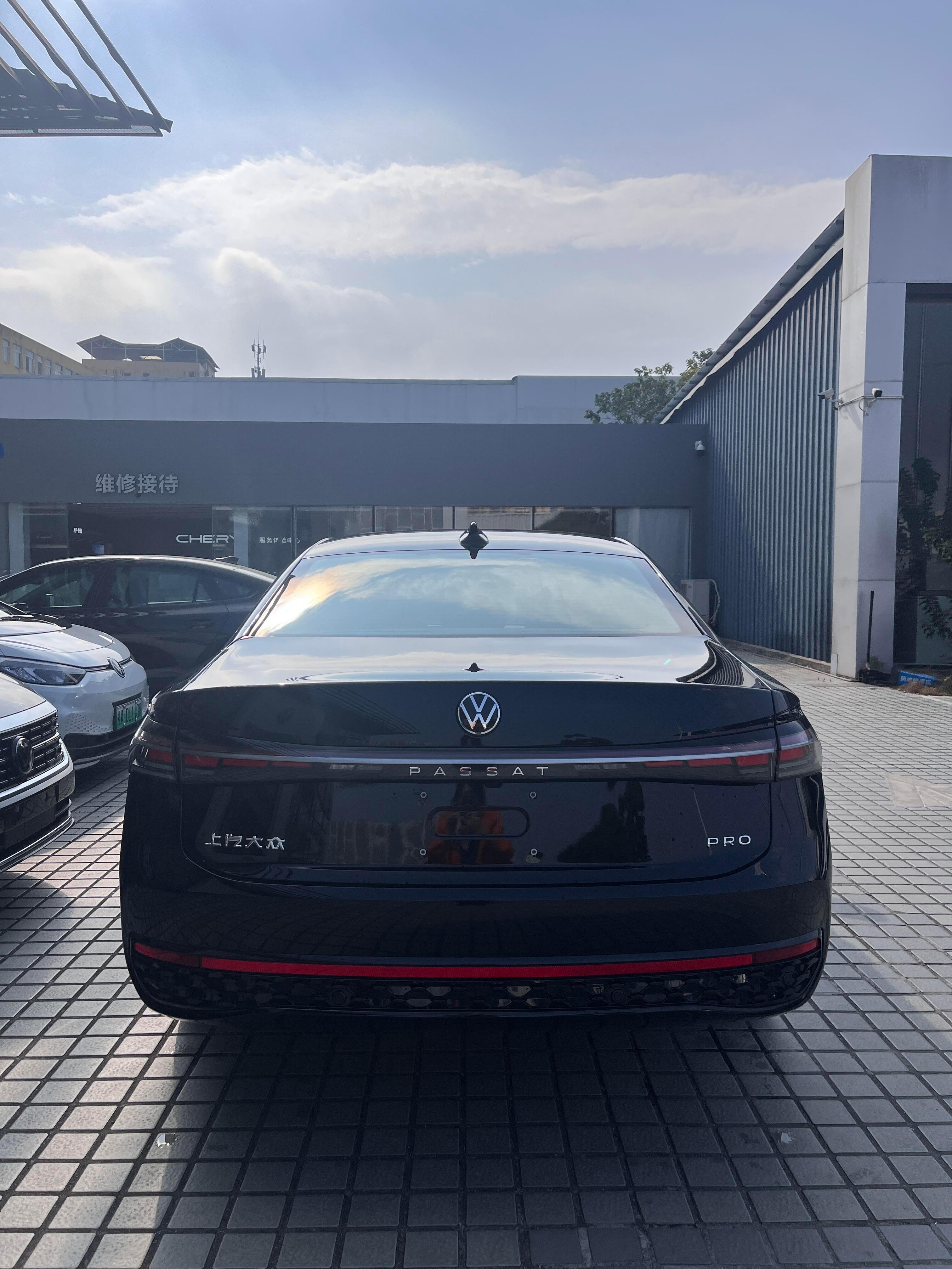 26款帕萨特Pro300龙耀指导价17.99那款网上有消息说现在全款价格12