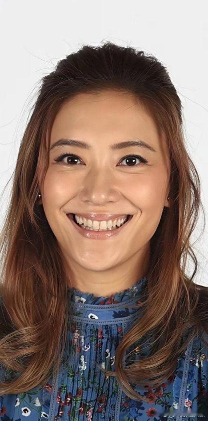 陈小春老婆应采儿最真实的外貌，这颜值是什么水平？​​​