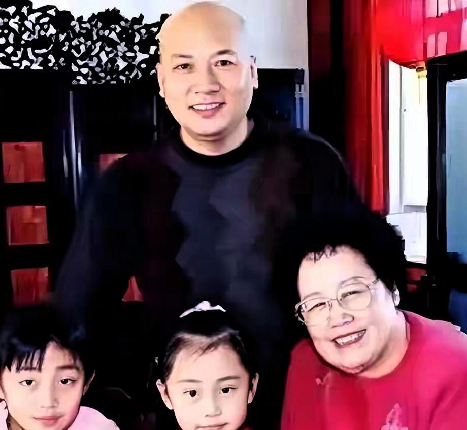 难怪遗产一分不要73岁迟重瑞近况曝光原来他已过上另一种人生那么可能有一些