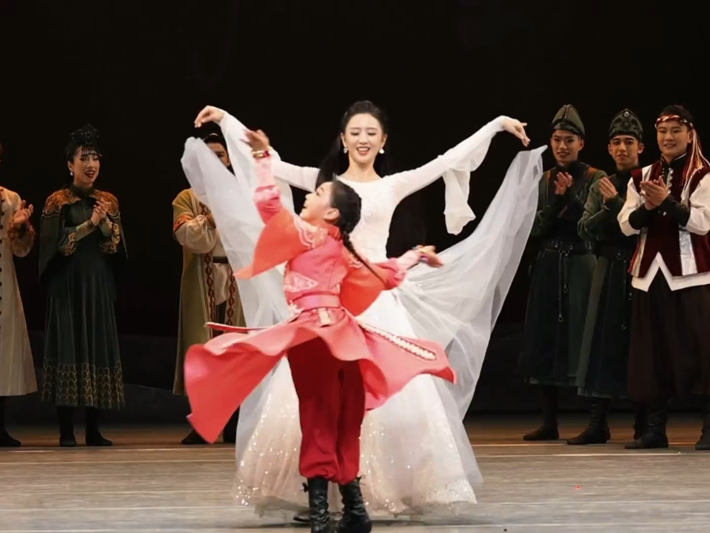 佟丽娅给小酒窝朵朵听写作业佟丽娅给小酒窝朵朵铺导作业佟丽娅给小酒窝朵朵辅导作业