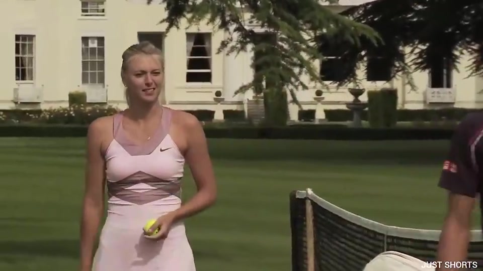 经典瞬间！莎拉波娃一拍击中德约裆部引爆笑点