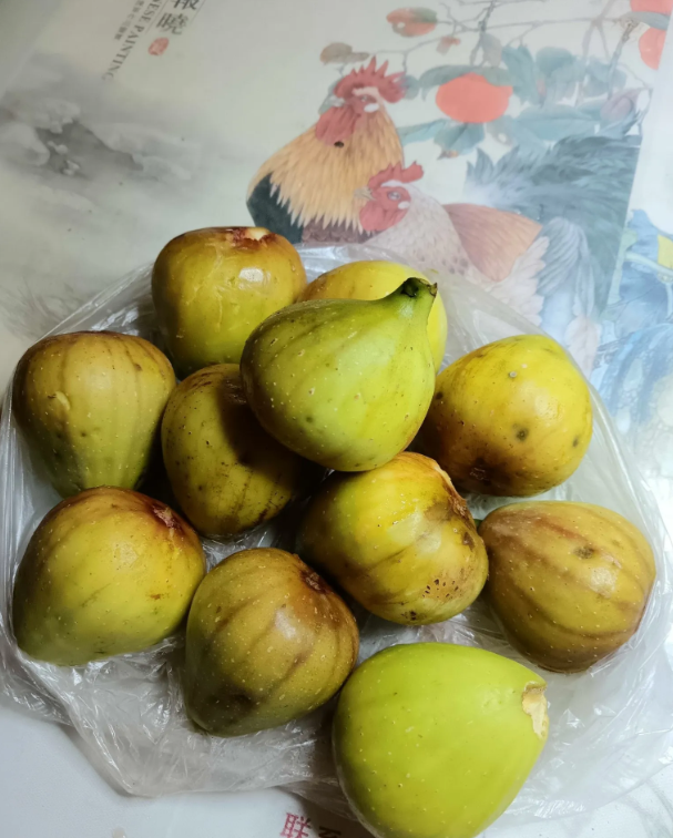 这诱人的地道菜来自哪里？有认识的吗，求名称