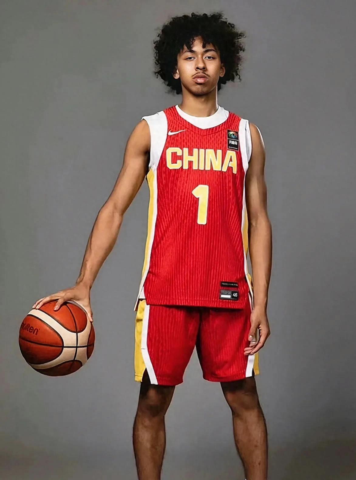 朱正，立足NBA的中国后卫国籍：中国，2007年出生美国，2025年1月完成