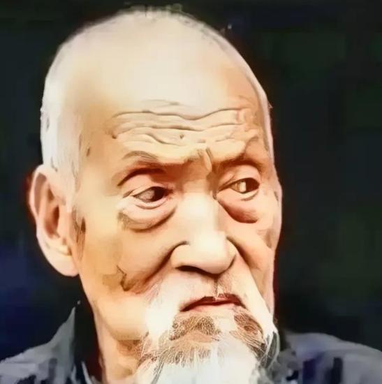 1942年，太行山深处，司凤梧被十四个日军包了饺子，前有刺刀，后有枪口，一脚踩空
