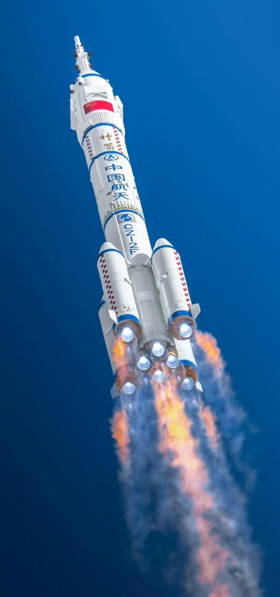 神二十计划在轨处置后无人返回这事，背后可是一场紧张的“战役”。2025年11月5