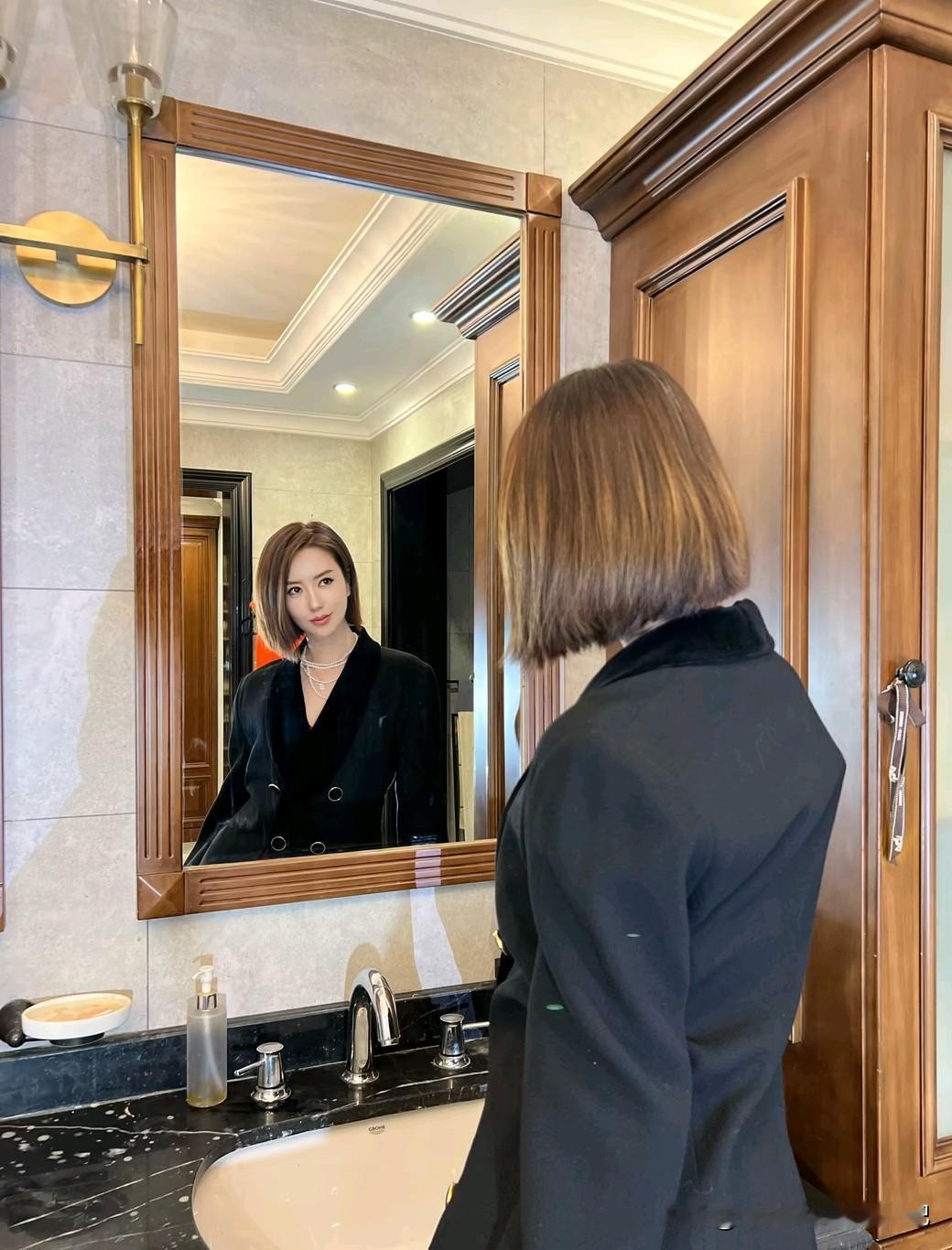 你心中的美女啥模样短发，精干，干练，短发有短发的魅力[赞][赞][赞]