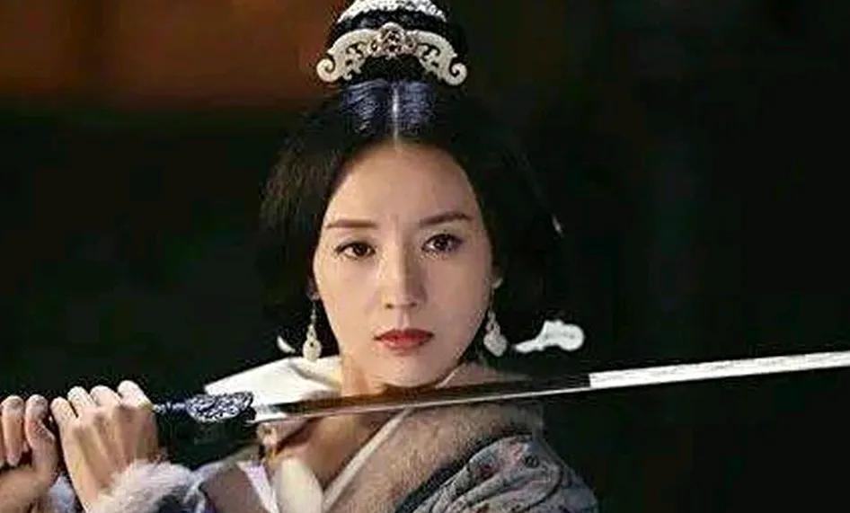 春秋末期，吴王阖闾将吃剩的半条鱼赐给小女儿，不料小女儿摔了筷子大怒：“你在侮辱我