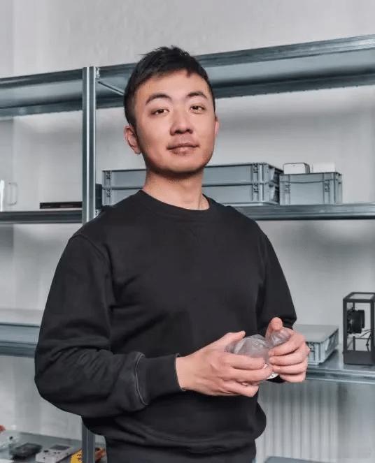 Nothing创始人评苹果折叠屏｜03大学生游戏创业逆袭Nothing创始人犀利点评苹果首款折叠屏：
