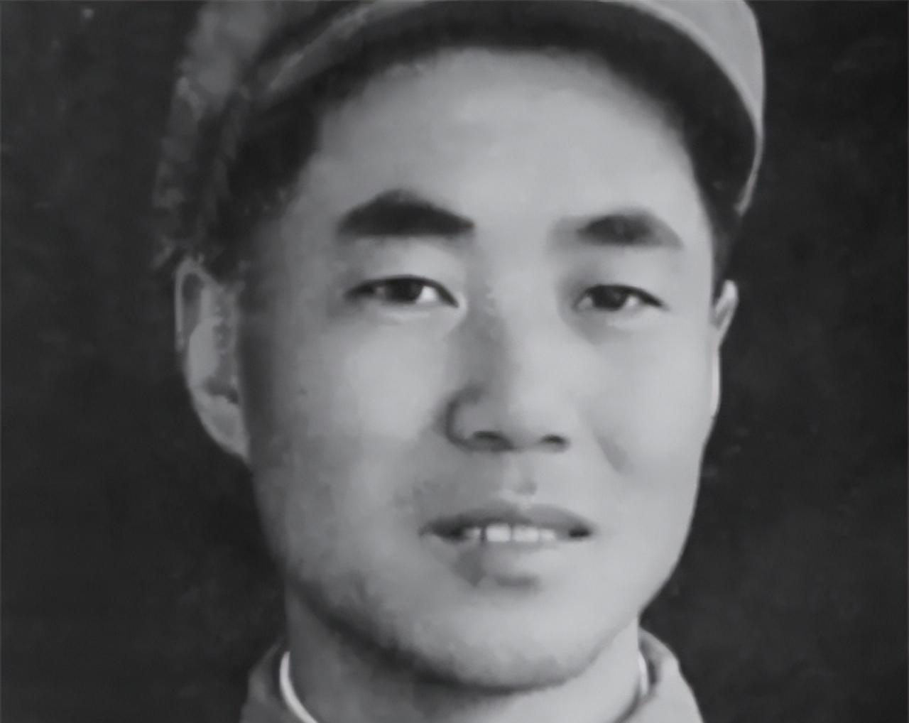 有一次，志愿军炮兵排长王宗重发现，美军坦克每天都来破坏我军工事。于是他主动执行猎