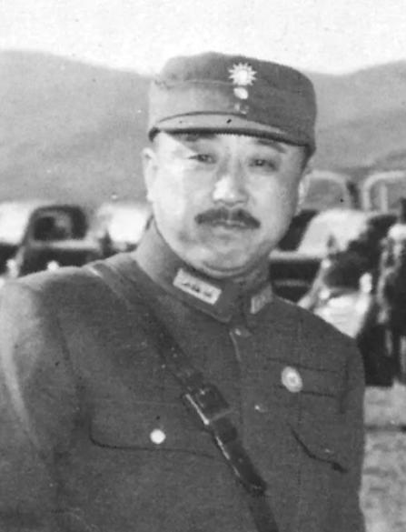 卫立煌是一个很聪明的人，也是老蒋“五虎上将”里面最能打的一个，他打起小日本那是拼