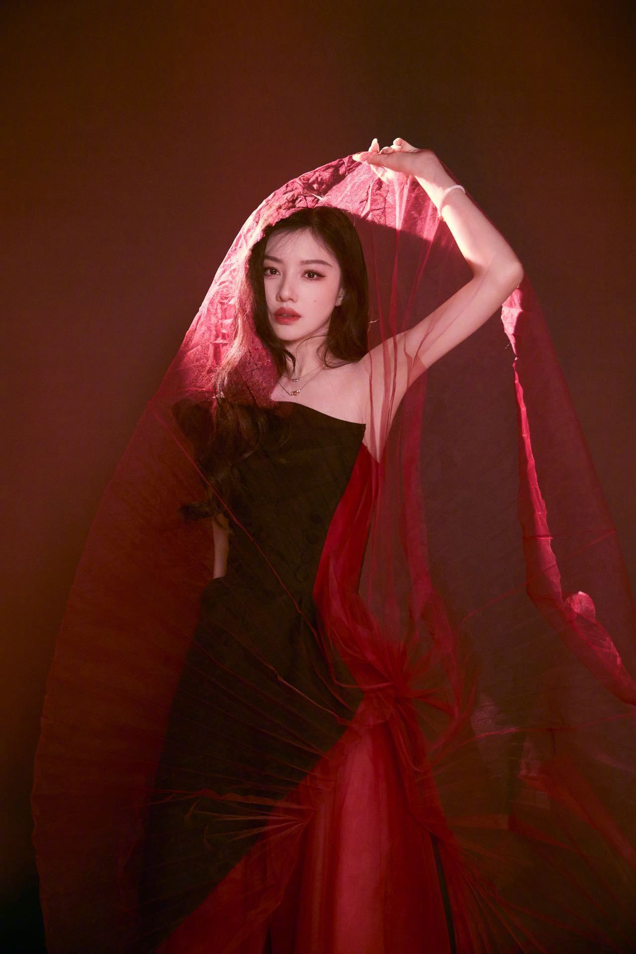 不知道王鹤润的身材很曼妙王鹤润身材真的绝了！！流畅线条+舒展体态，优雅又有