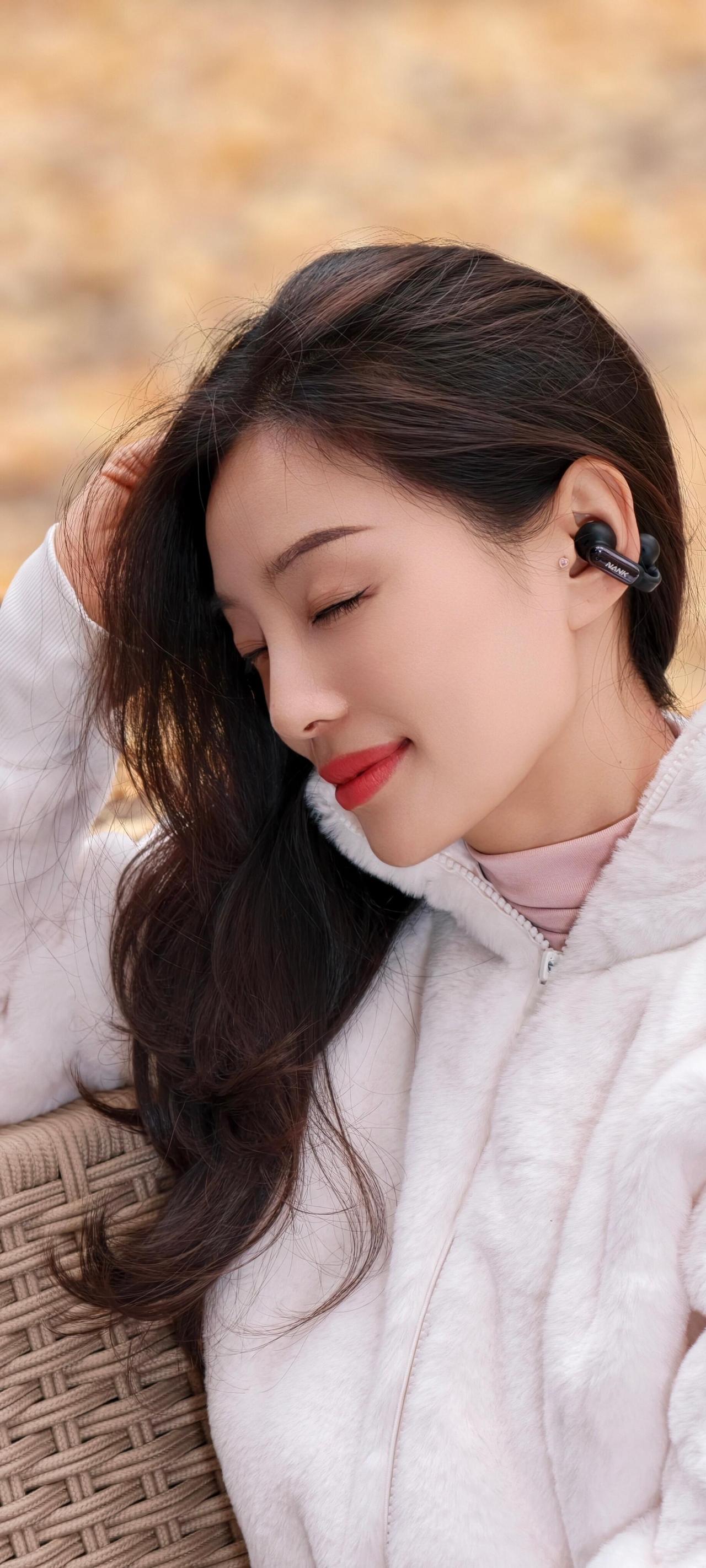 有哪些美女让人过目难忘？〈你也有过目难忘的女孩么〉一[祈祷][祈祷][祈祷]