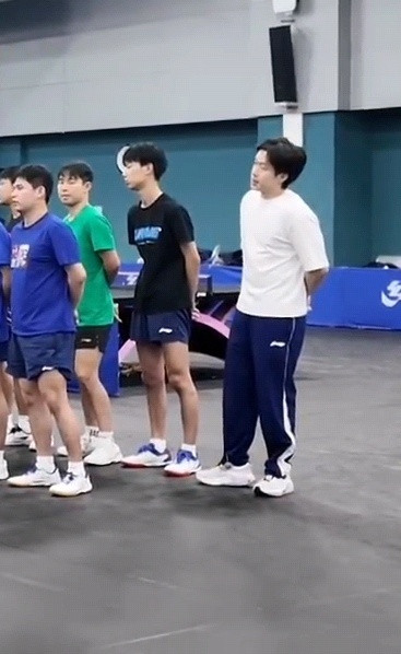 王楚钦大白壮耶，跑出残影的小孩