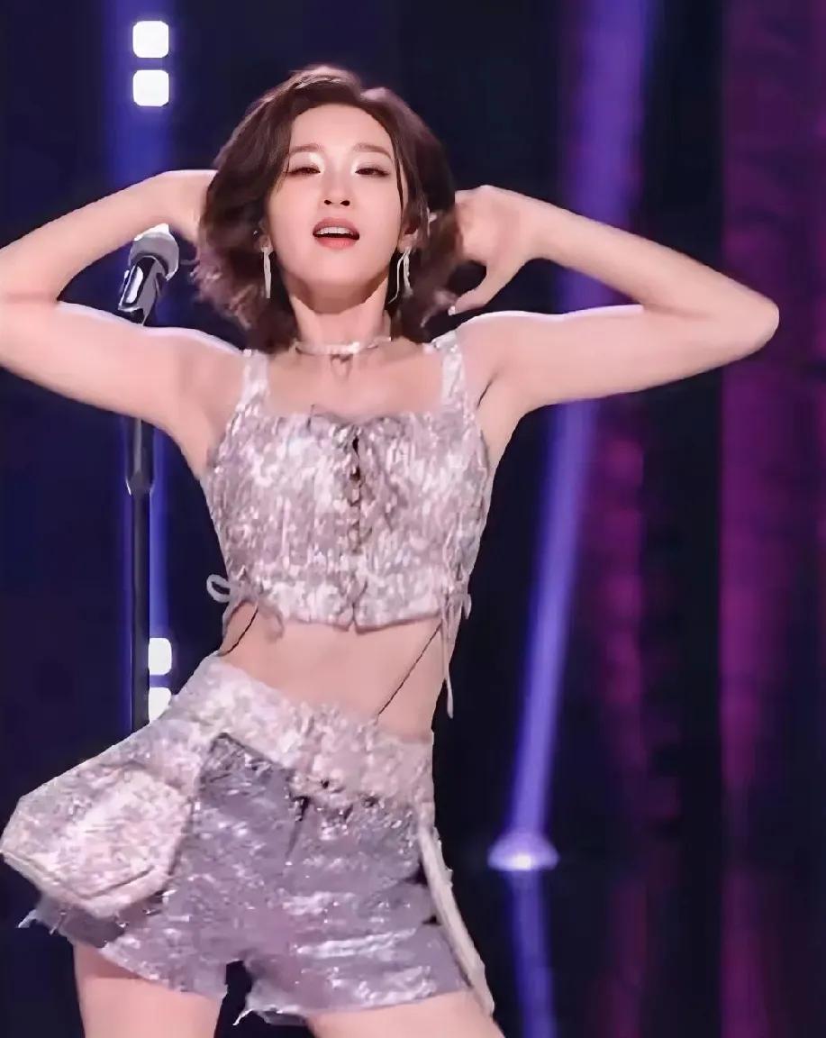 别学，唐艺昕这招，真羡慕不来。连陶昕然对唐艺昕，都是真是心服口服。因为，唐艺