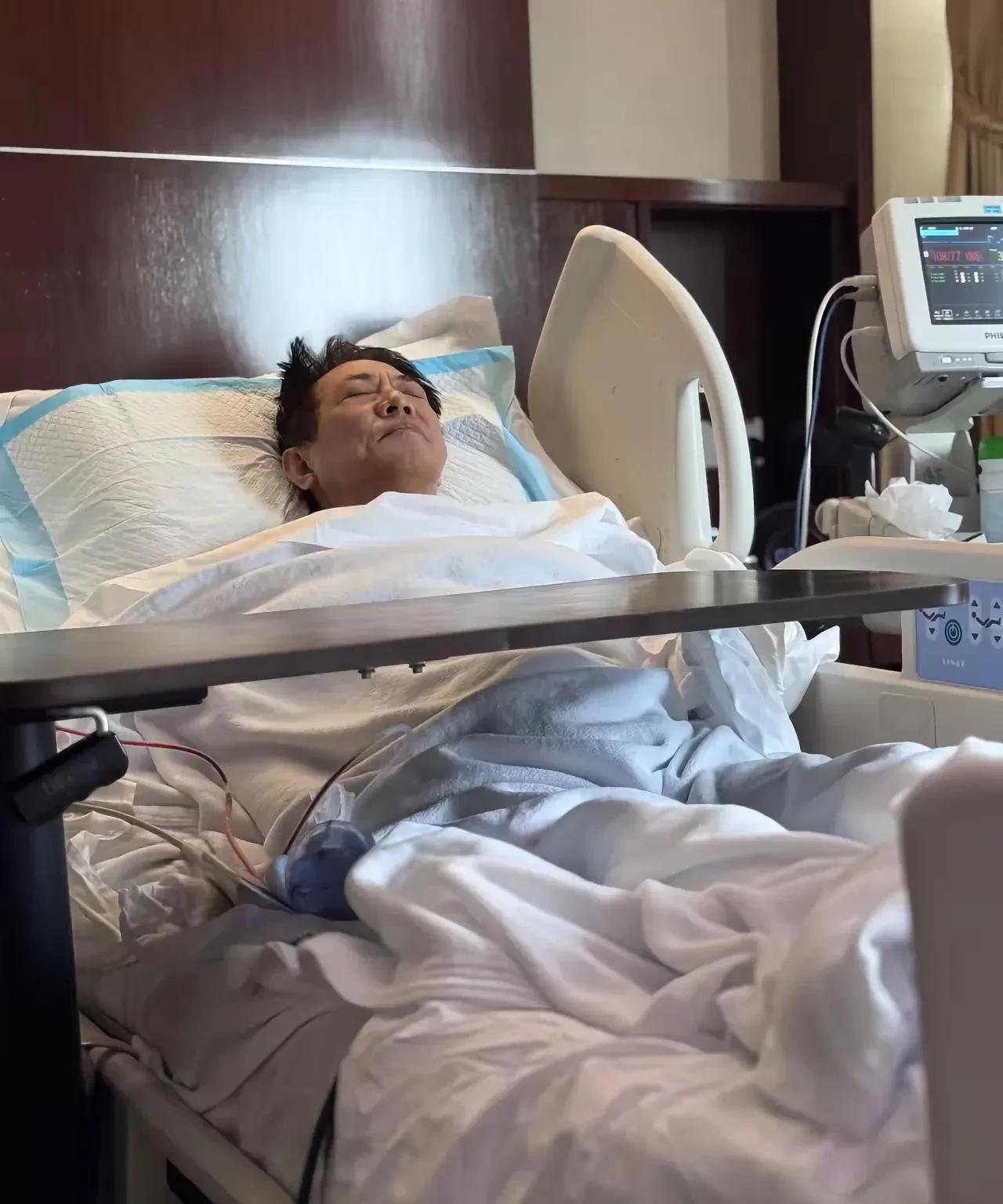 李连杰忽然住院的消息为什么会引发如此大的关注？李连杰一生演了不少正面角色，我最