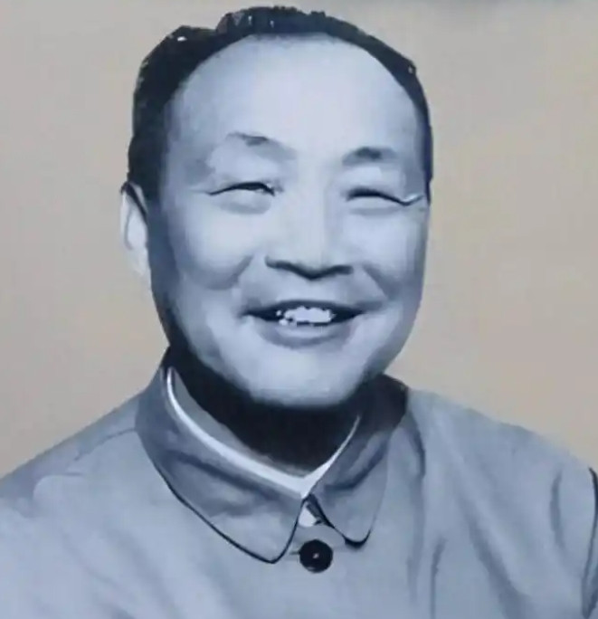 1990年5月，原水利部副部长、时任全国政协委员的刘向三到安徽亳州参加淮河水利会