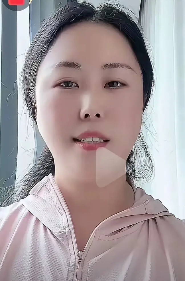才看明白——要自由身证明，就是想转会。所谓伤病和受不了训练强度都是借口。支持孙继