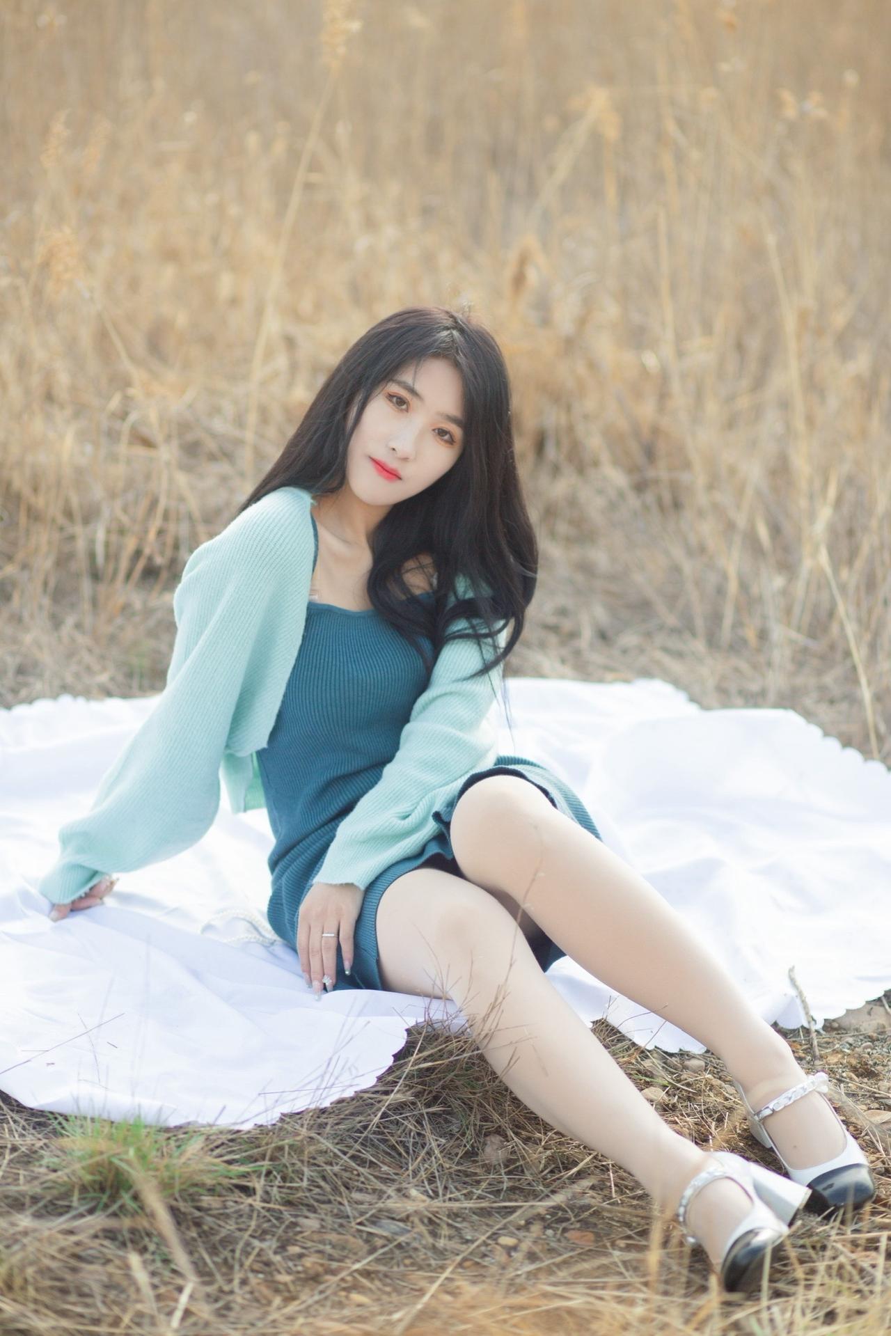 佳能5d3冬季芦苇荡我在出片前线人像摄影氛围感拍照故事感照片