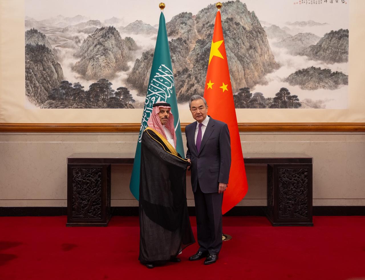 6月30号，王外长在北京会见了到访的沙特外交大臣费萨尔，刚刚官方也公布了正式会见