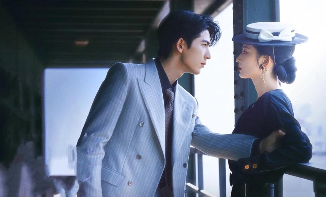 张凌赫携新剧来了，先洗掉粉底液再说？3月29日，《这一秒过火》正式过审，3