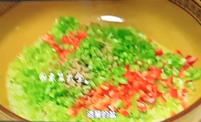 早晨老吃油条包子，真容易吃腻。我给大家分享个超简单的早餐做法，十分钟就能搞定全家