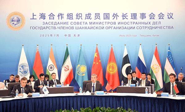上合组织出现罕见一幕，情急之下，特朗普下令，对中国再退一步。印度不再咄咄逼人，反