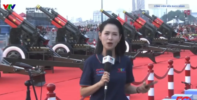 越南庆祝南方解放50周年阅兵式感想：摄影设备差了点，导致画面感觉就差点意思。