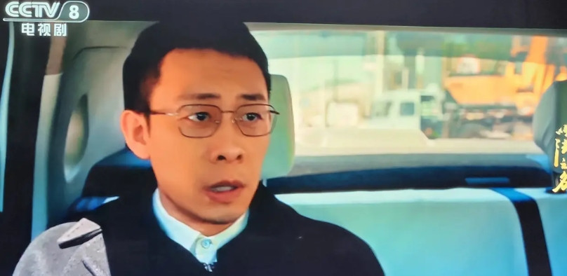 奉劝张译不要再演公检法的干部了，如果公检法干部都是他那样唯唯诺诺、黏黏糊糊、不守