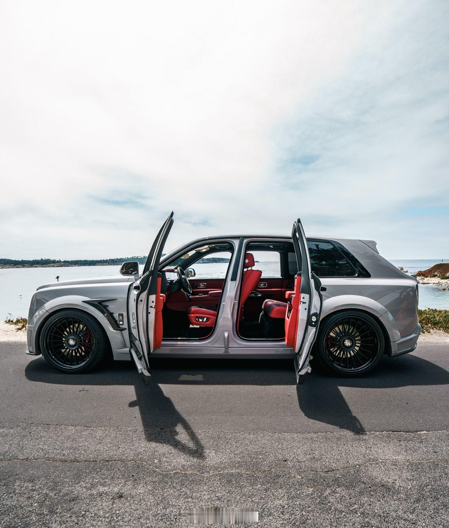 劳斯莱斯劳斯莱斯库里南劳斯莱斯库里南改造成宽体版，大家觉得如何