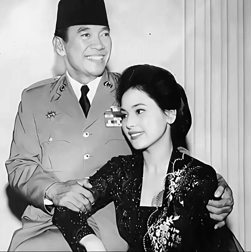 1959年，苏加诺借口度假飞过来谈赔款。东道主太懂他，专找了个19岁的落魄陪酒女