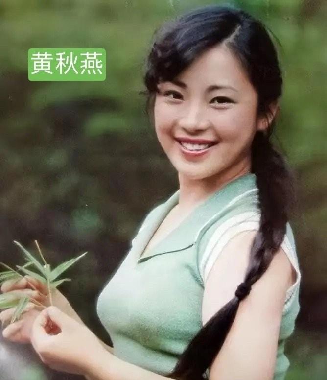 李连杰62岁了！有两任妻子，四个女儿！这位功夫巨星的人生，似乎在女儿们大