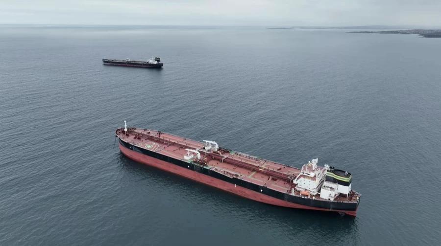 未经泽连斯基同意，美国擅自解除对俄石油制裁。据乌媒爆料，华盛顿方面已经宣布放开对