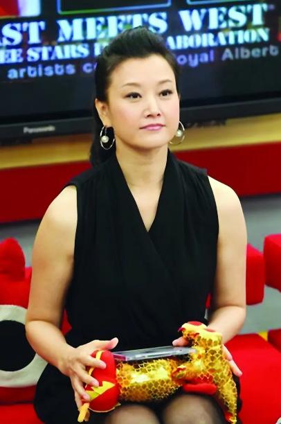1992年新婚当晚，宋祖英就坦诚地跟丈夫罗浩说：“我打算不要孩子，做丁克。”这并