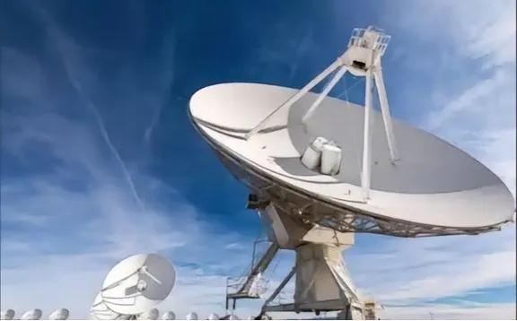 中美俄雷达差距太大！俄预警6000公里，美5500公里，中国令人意外！这不