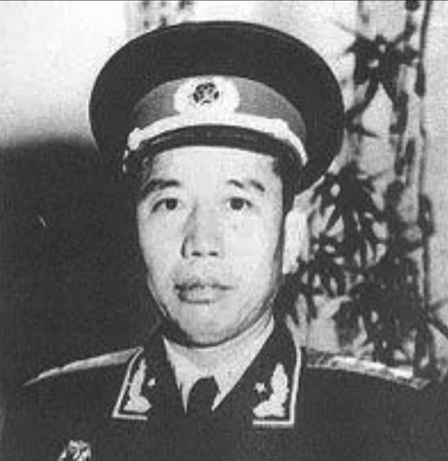 1951年，原马家军改编的解放军7师，部分官兵发动叛乱。王震叫来7师师长，质问：