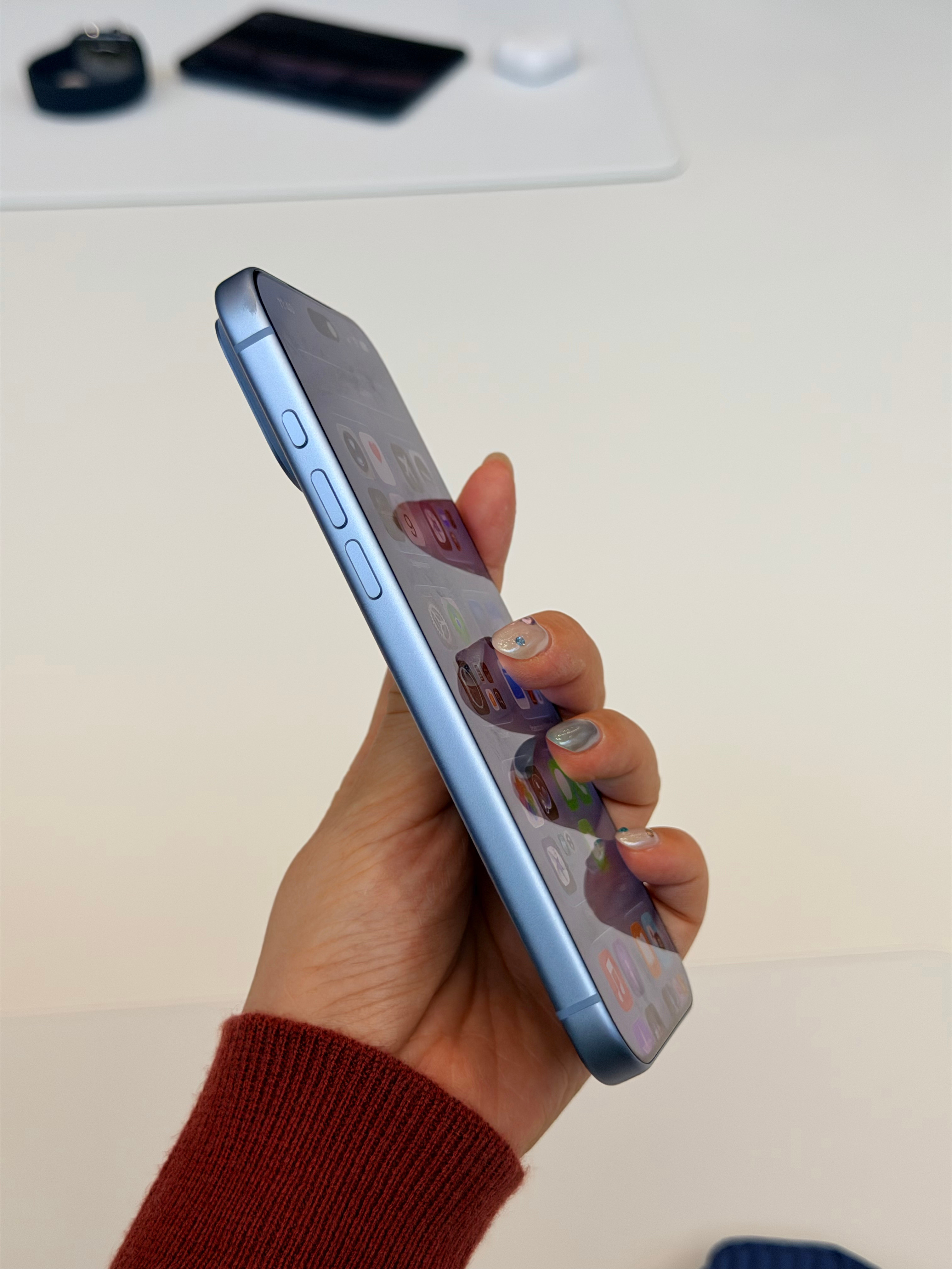 今年iPhone18Pro的四个颜色，除了银色和黑色，大家应该最关注的就