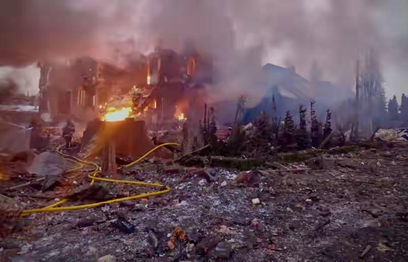 当地时间2月22日，乌克兰基辅州军政管理局通报，当天凌晨俄军在基辅州发动大规模导